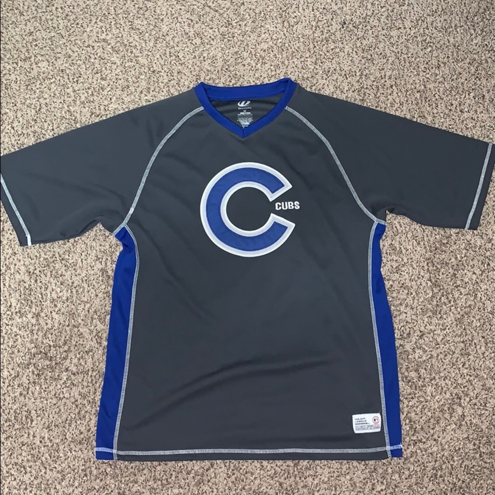 NEW! Chicago Cubs Shirt Medium